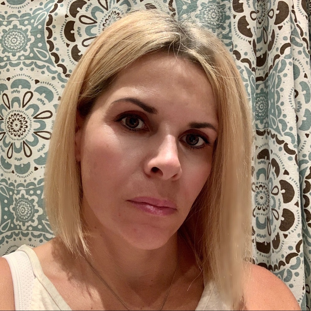 Meet your Posher, Lyz